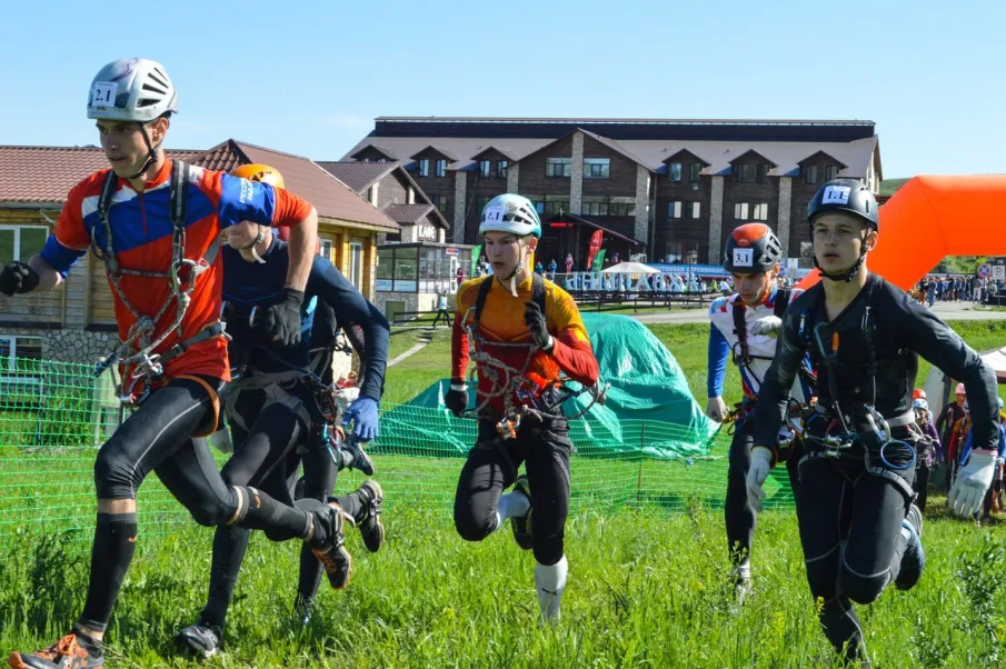 Две команды представят Нижегородскую область на соревнованиях окружного спортивно-туристского лагеря «Туриада-2025»